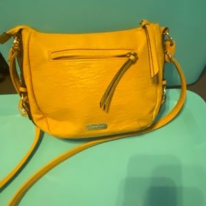 Jessica Simpson purse